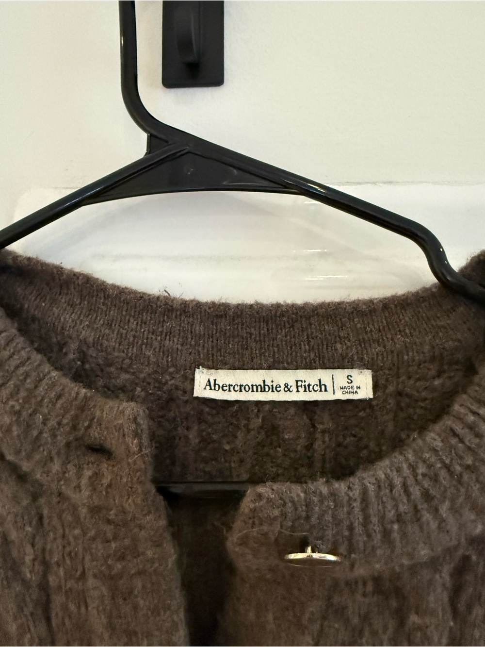 Abercrombie & Fitch Brown Cable Knit Cardigan with Gold Buttons - Picture 2 of 3